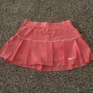 Women’s Small Nike Tennis Skirt